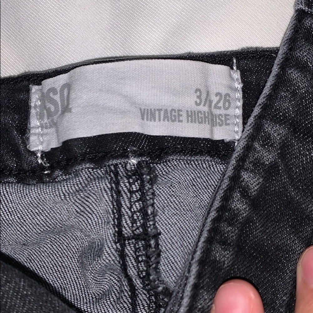 Shorts - Picture 4 of 5